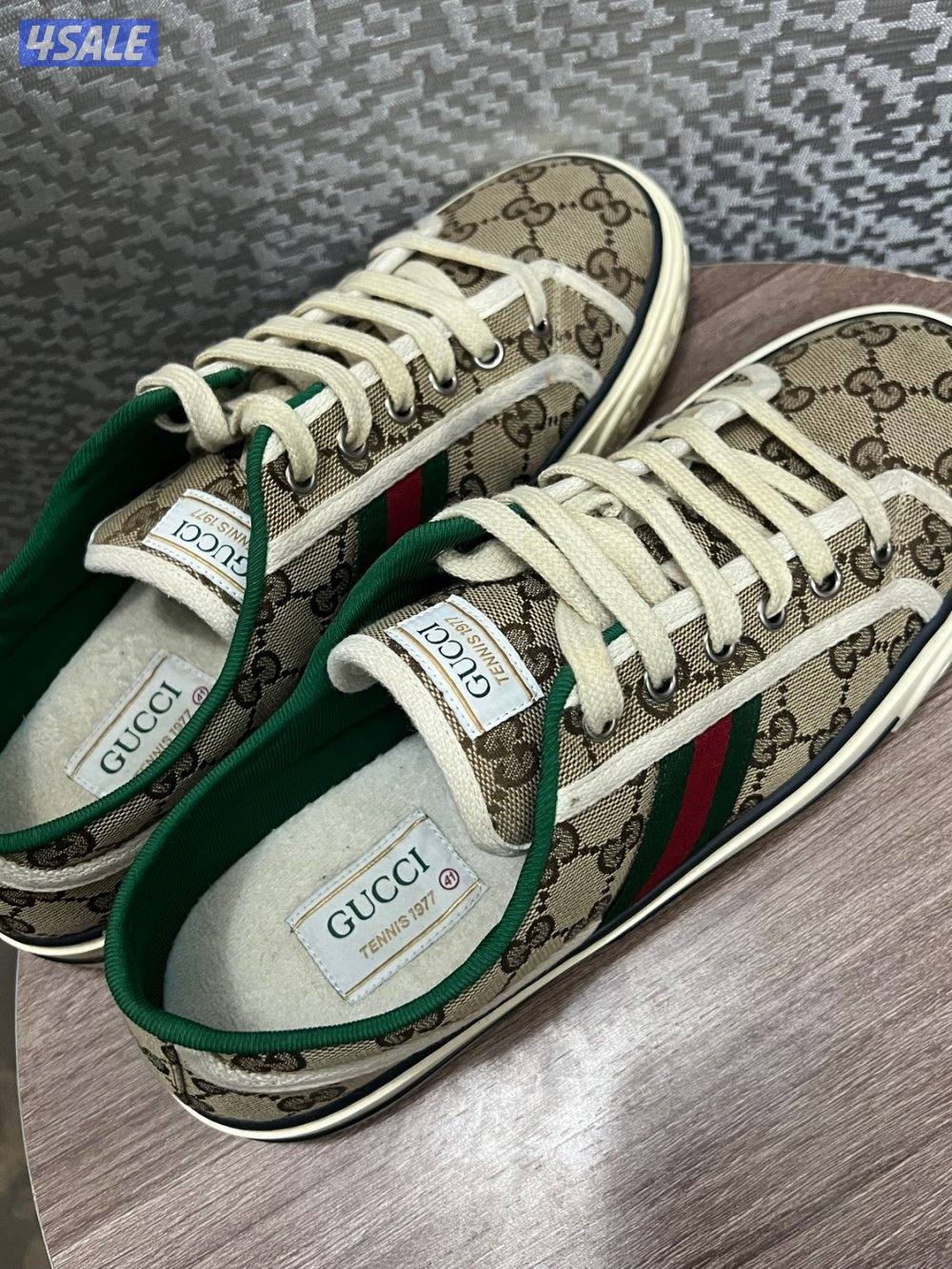 جوتي قوتشي اصلي مقاس ٤١3