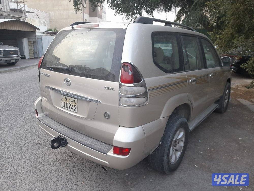 جيب برادو موديل 2006 بحالة نظيفة ٤سلندر أحلي إستعمال وبسعر مناسب8