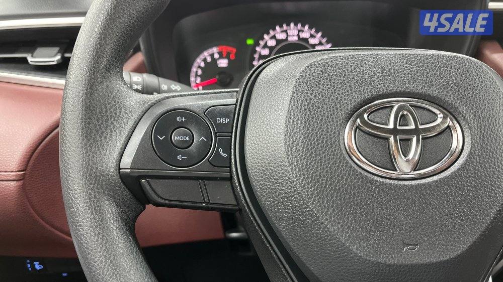 TOYOTA COROLLA 23CSUV-PL7