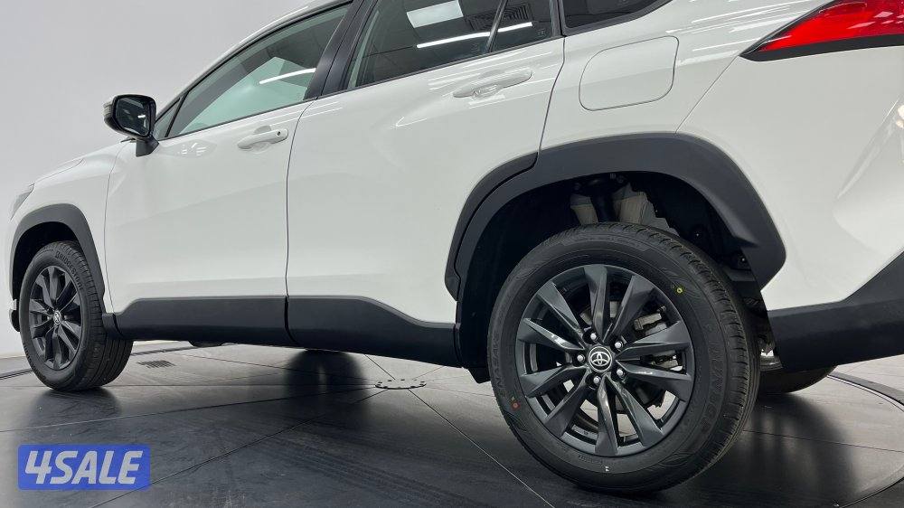 TOYOTA COROLLA 23CSUV-PL9