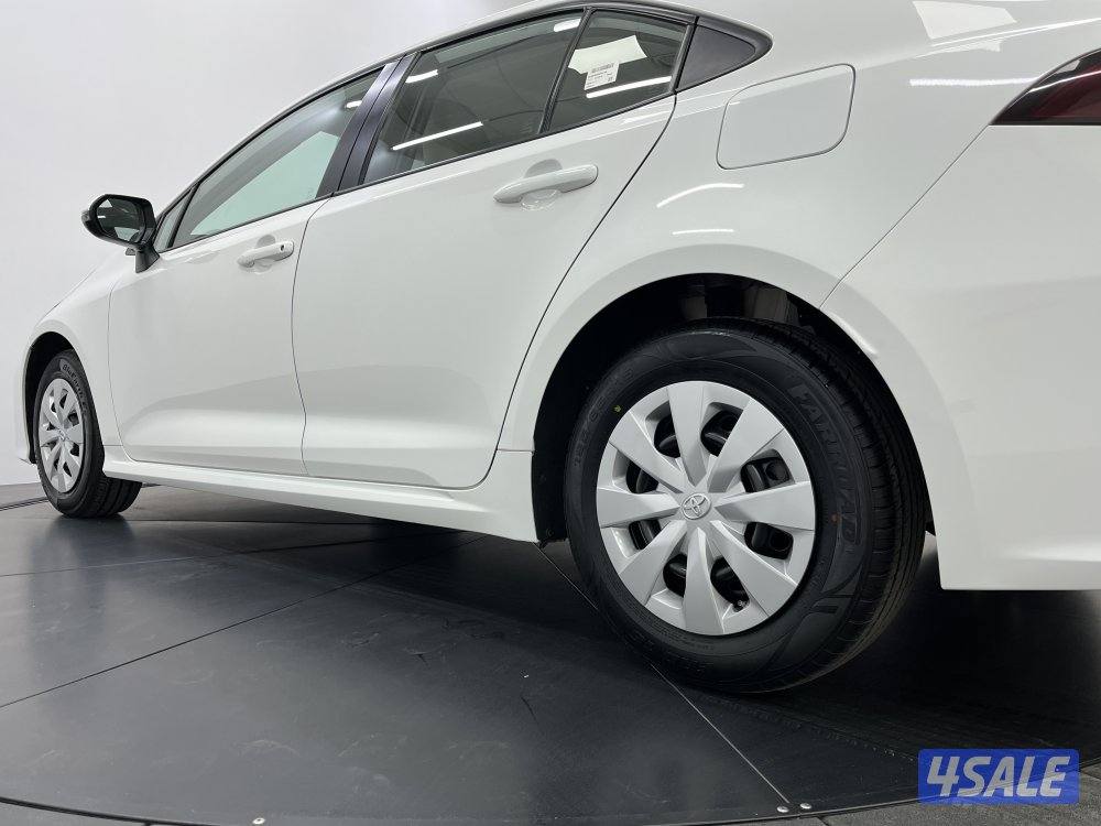 TOYOTA COROLLA 1.6L XLI STD OPTION9