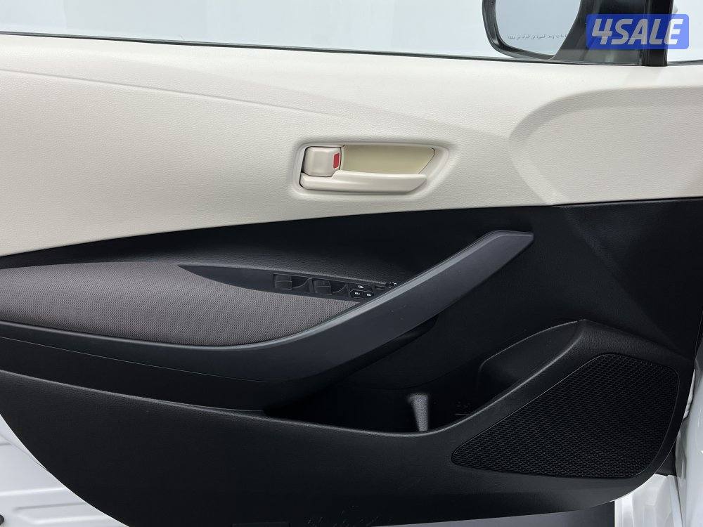 TOYOTA COROLLA 1.6L XLI STD OPTION10