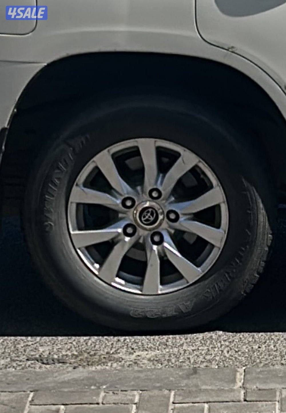 للبيع فقط رنقات لاند ٢٠١٨ اصليات من الوكاله عندي شرط لاقار ولا مخرطه1