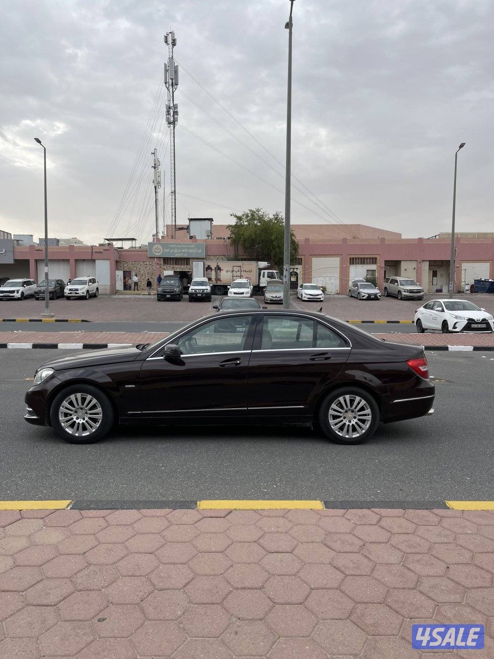 للبيع 2012 بحاله جيده1