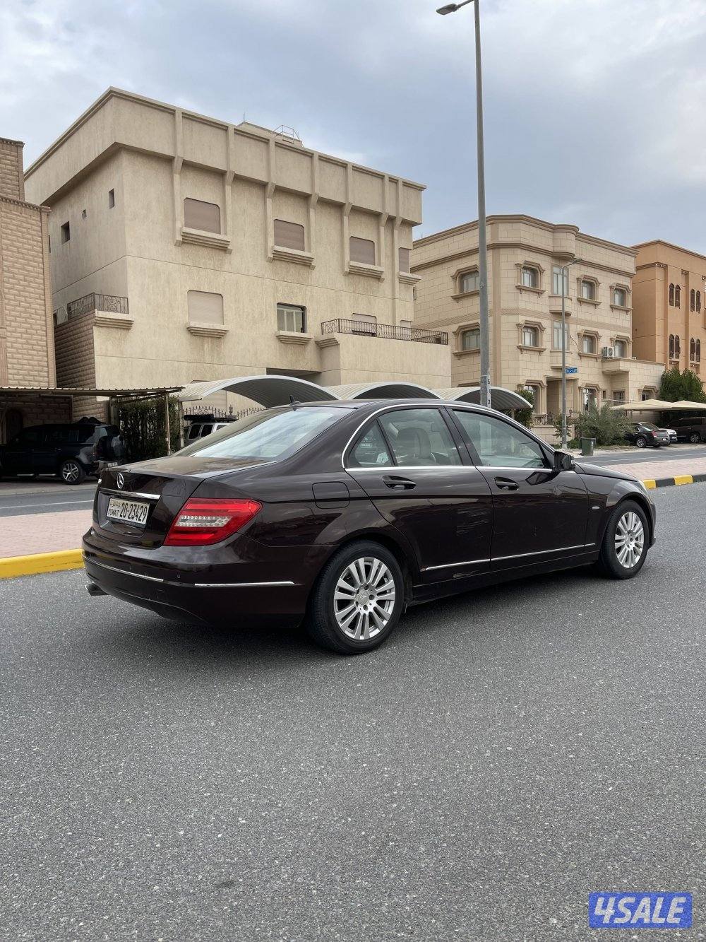 للبيع 2012 بحاله جيده4