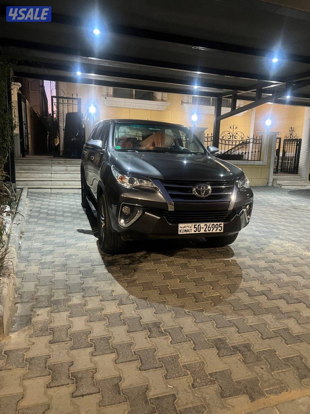 للبيع فورتنر0