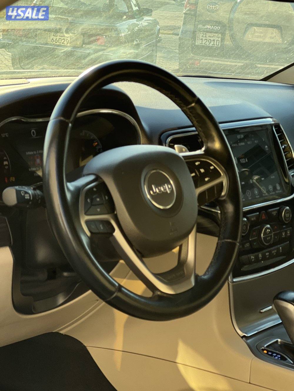 للبيع جراند شيروكي بحالة ممتازة12