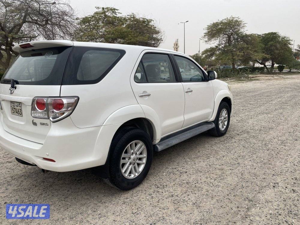 للبيع.  تويوتا.  فورتنر. موديل 2014. الساير. بالحالة فوق ممتازه1