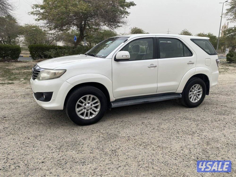 للبيع.  تويوتا.  فورتنر. موديل 2014. الساير. بالحالة فوق ممتازه6