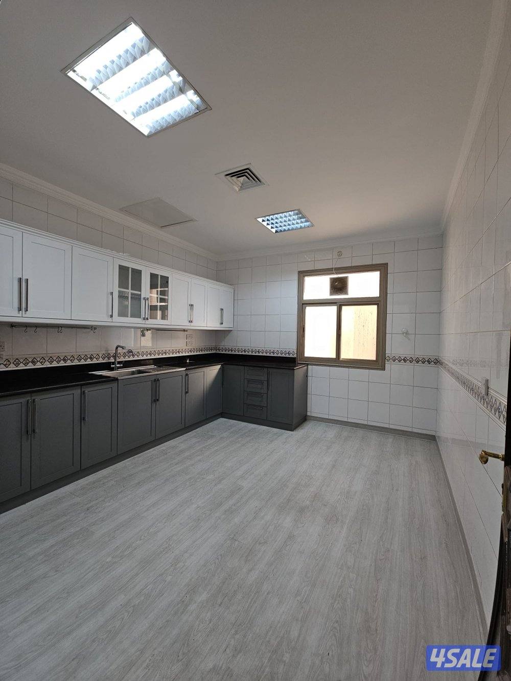 للايجار شقة روعة مساحه كبيرة بالنزهة ق٢1