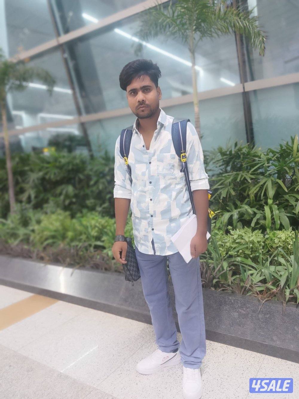 ابحث عن عمل سواق هندي في رخصه0