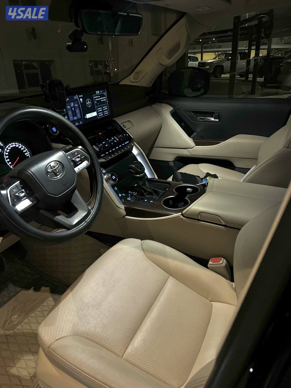 للبيع لاند كروزر ايرو اس توين تيربو بحالة ممتازة6