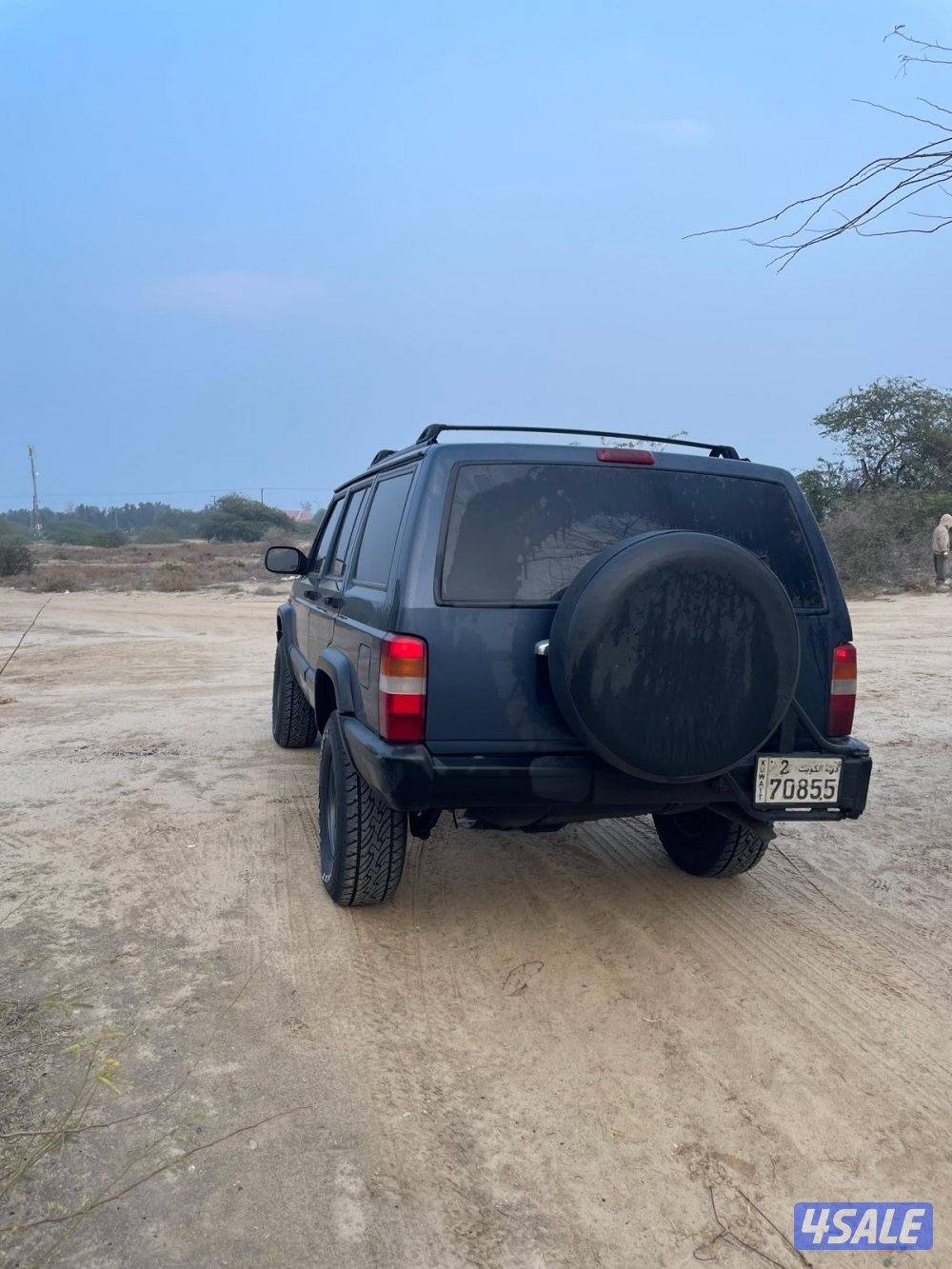 جيب شروكي 2001 الى يدور النظيف بيعه سريعة كلاسك6