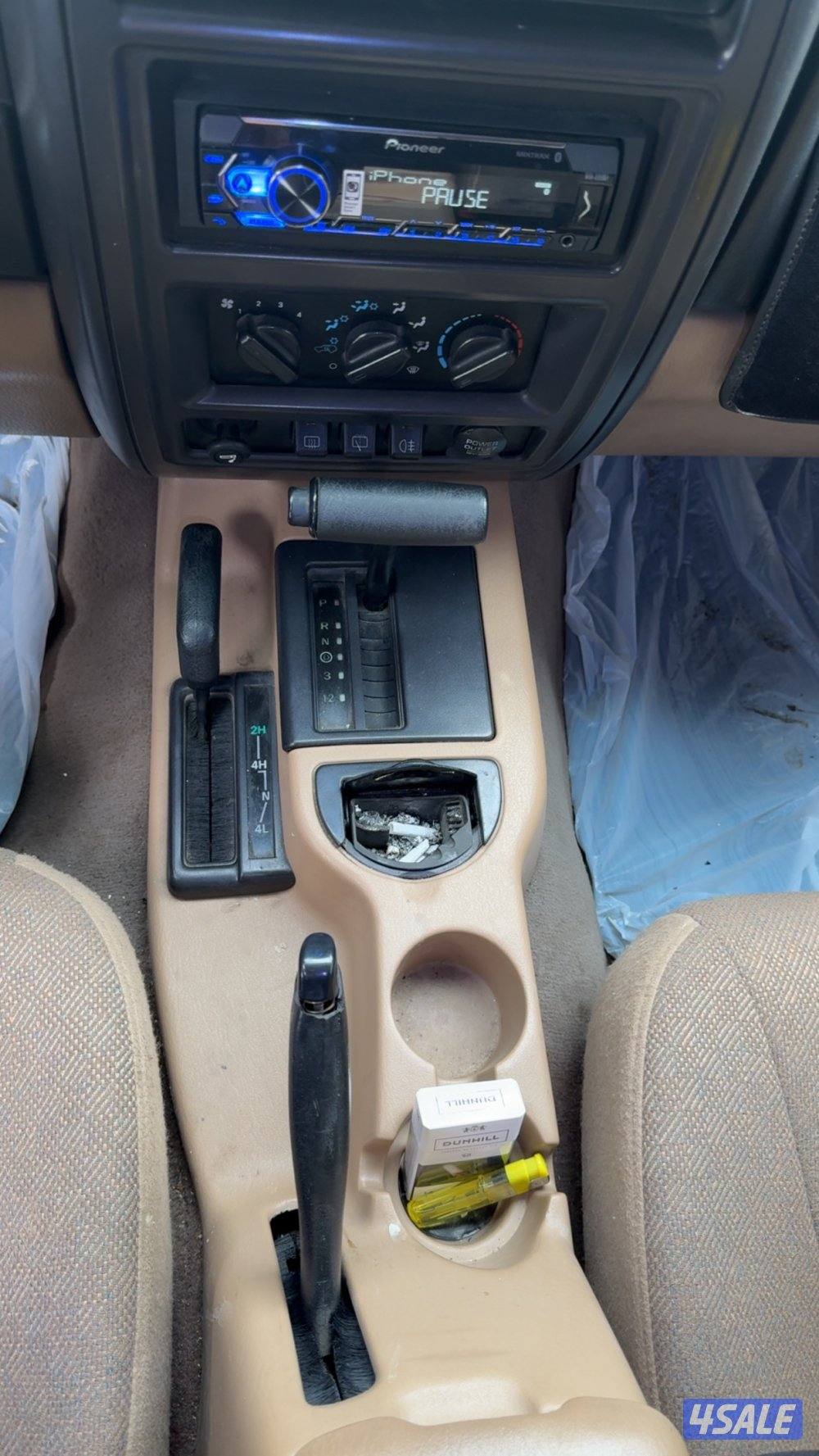 جيب شروكي 2001 الى يدور النظيف بيعه سريعة كلاسك7