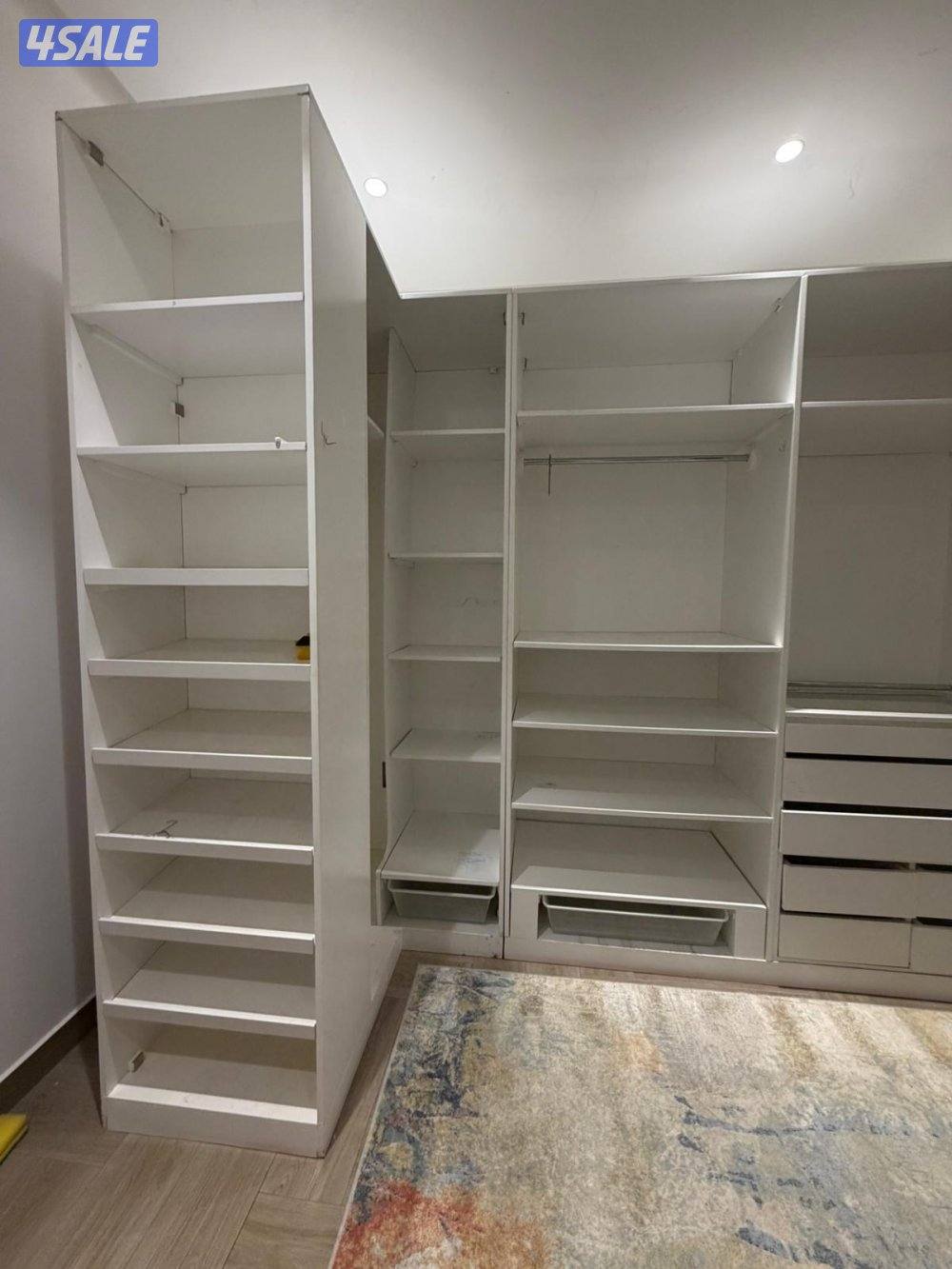 للبيع كبت ملابس0