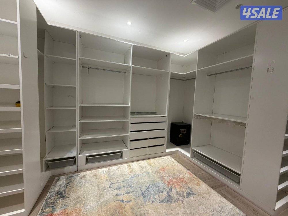 للبيع كبت ملابس7