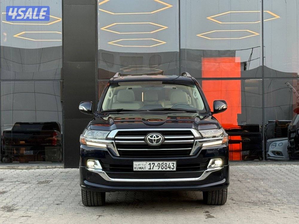 LAND CRUISER GRAND TOURING GXR V8 _2020 صبغ الوكالة2