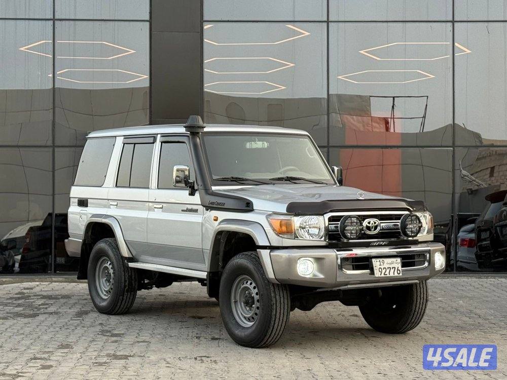 LAND CRUISER LX 4WD V6 _2021 صبغ الوكالة0
