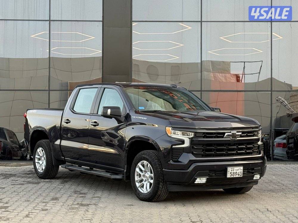SILVERADO RST 4*4 _2024 عداد 7 الاف فقط0