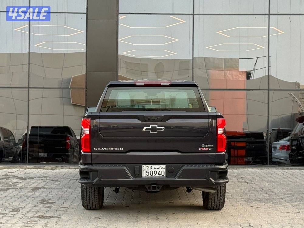 SILVERADO RST 4*4 _2024 عداد 7 الاف فقط5
