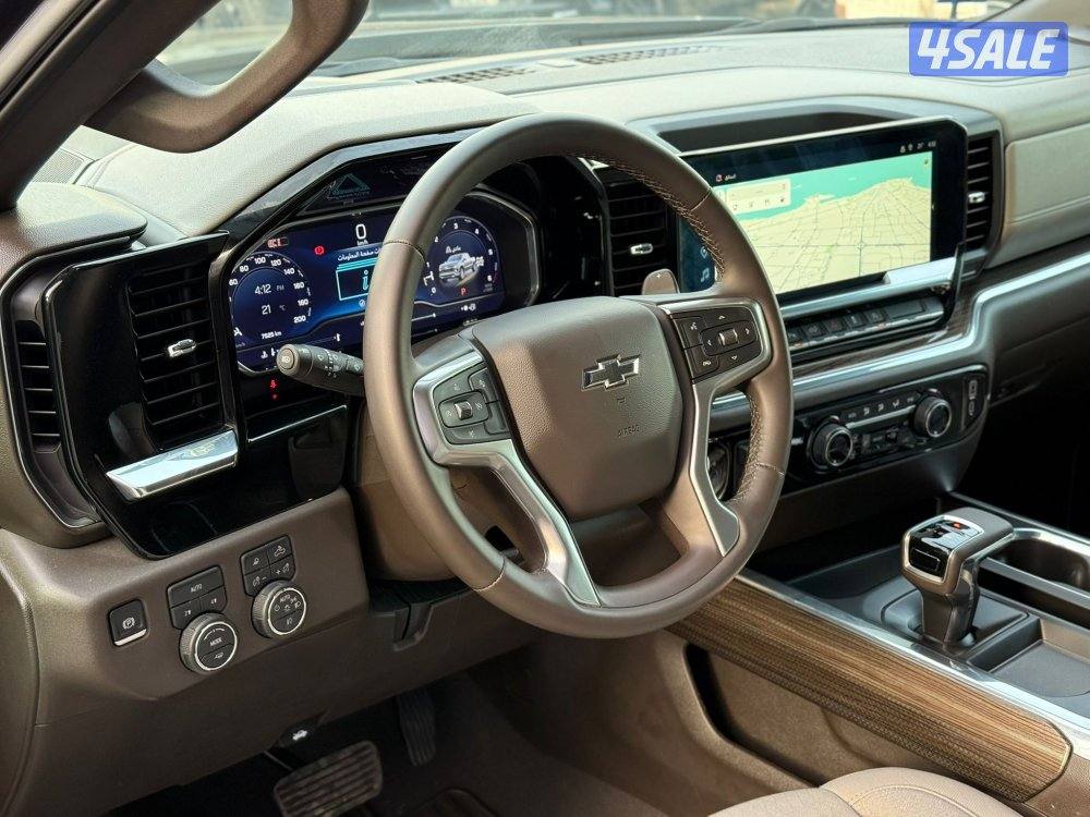 SILVERADO RST 4*4 _2024 عداد 7 الاف فقط6