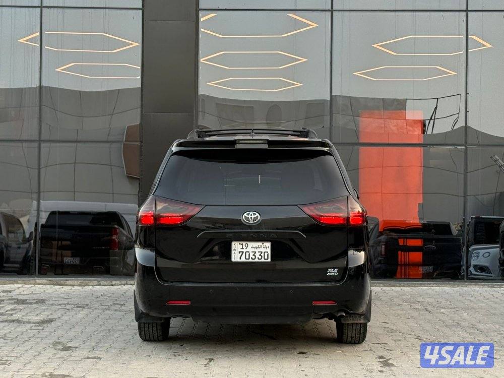 TOYOTA SIENNA XLE _2020 عداد 25 الف فقط5