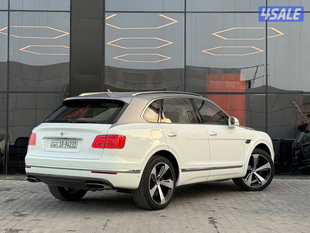 BENTLEY BENTAYGA 12V _2017صبغ الوكالة3