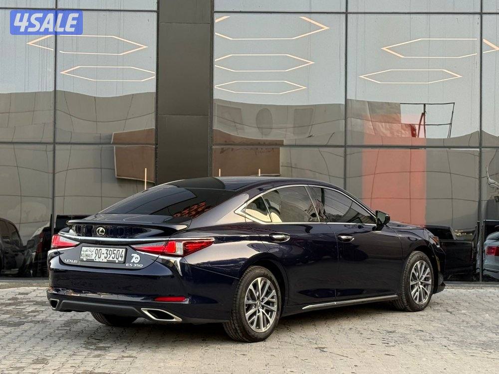 LEXUS ES350 _ 2025 شبه اصفار4