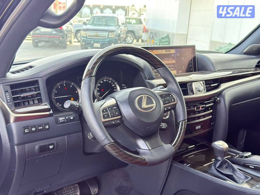 للبيع لكزس 2018 LXصبغ الوكاله7