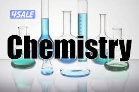 معلمة كيمياء13