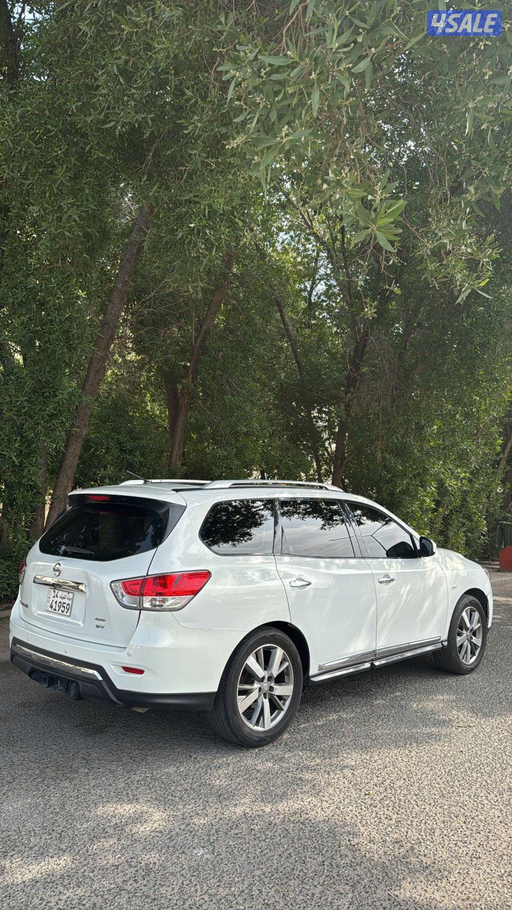 للبيع نيسان باثفندر موديل 20142