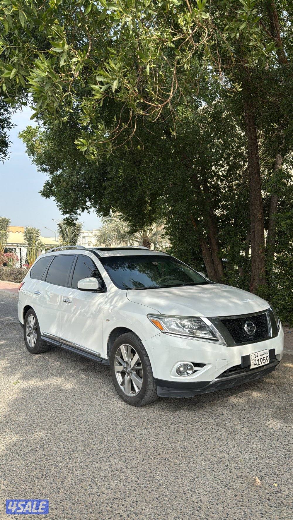 للبيع نيسان باثفندر موديل 20141