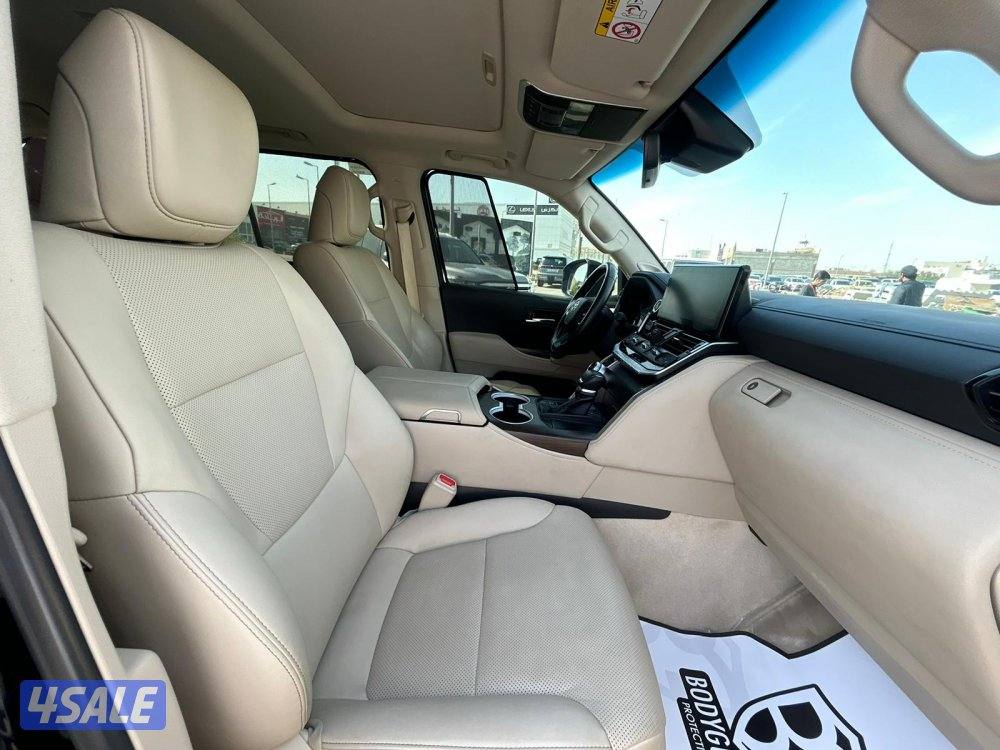 تويوتا لاند كروزر GX.R AEROs  twin turbo.V6 موديل 2023 ماشى 46.000 k.m5