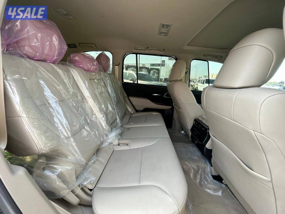 تويوتا لاند كروزر GX.R AEROs  twin turbo.V6 موديل 2023 ماشى 46.000 k.m4