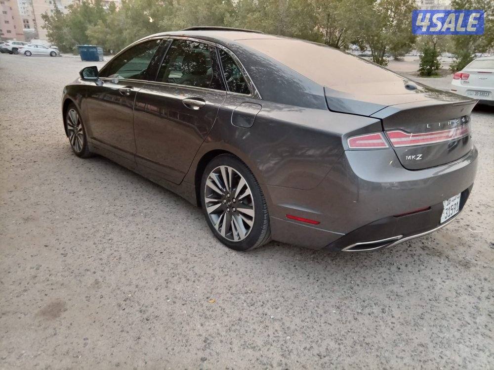 لينكولن .MKZ  سنة الصنع 2018 عداد 119 km2