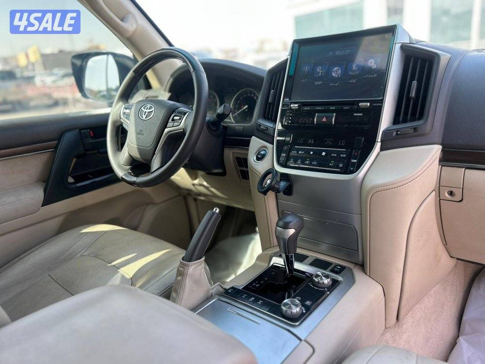 لاند كروزر GX.R-قراند تورينق .V8 موديل 2019 ماشى 271.000 k.m6