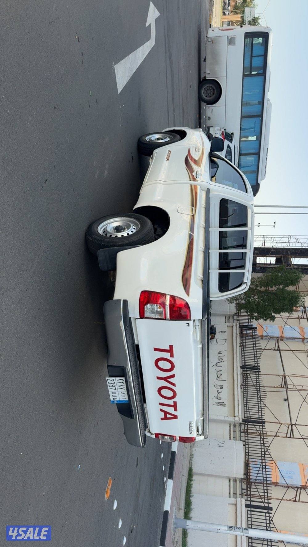 للبيع هايلكس 20143