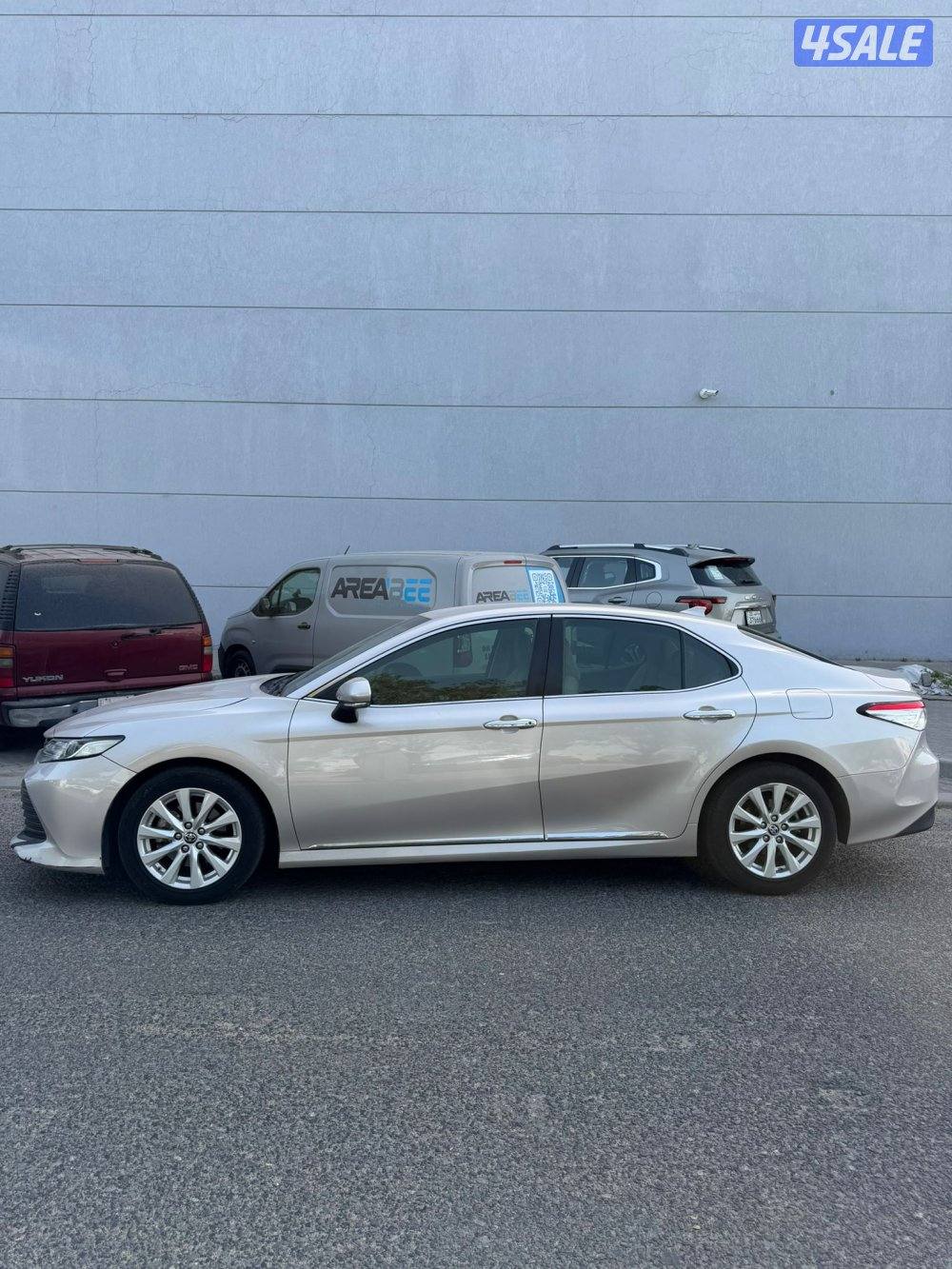 للبيع كامري 20205