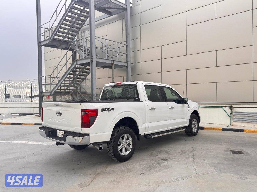 للبيع وانت فورد FX4  موديل 2024 الغانم صبغ الوكالة عداد 2 الف كم3