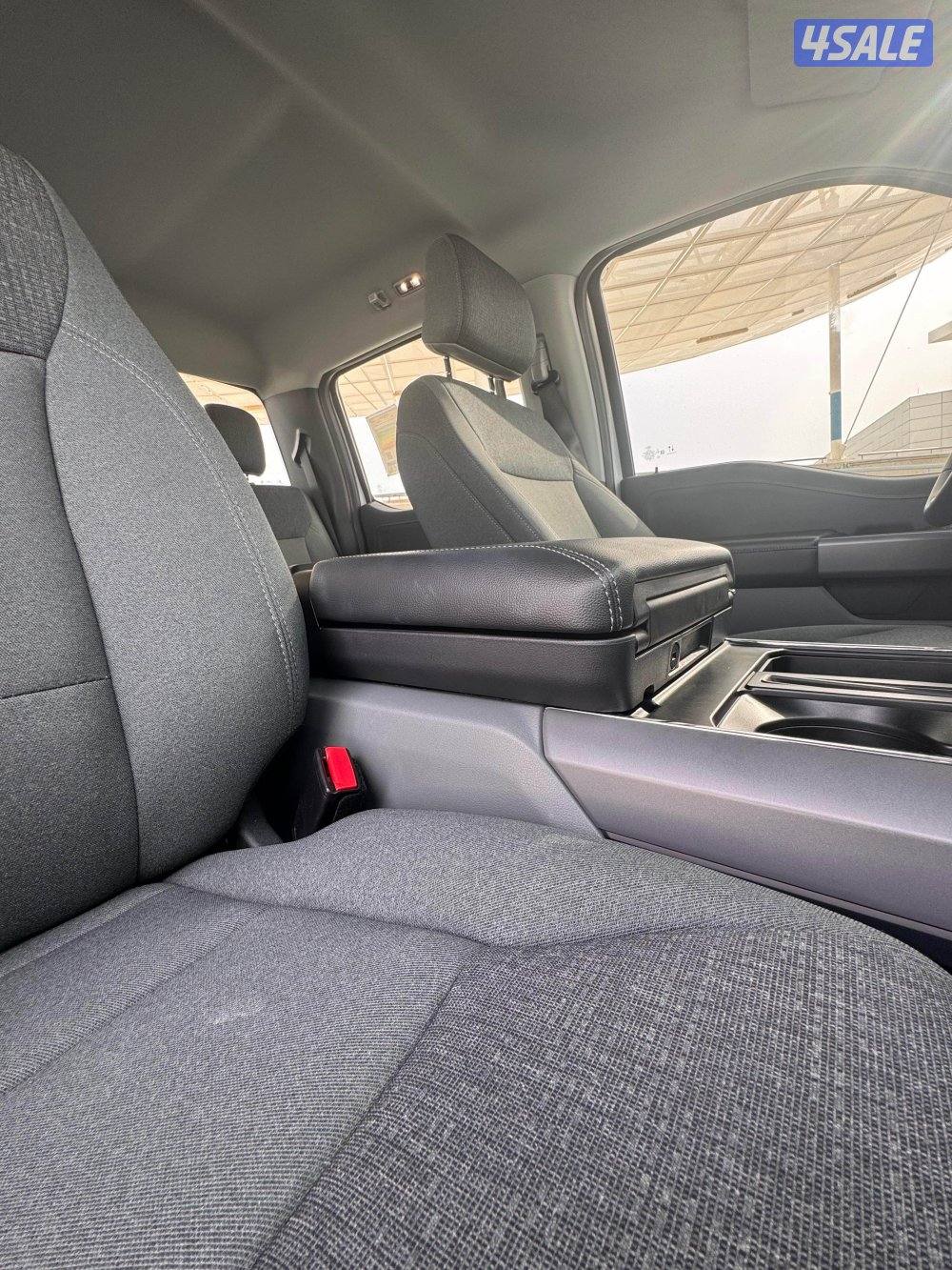 للبيع وانت فورد FX4  موديل 2024 الغانم صبغ الوكالة عداد 2 الف كم9