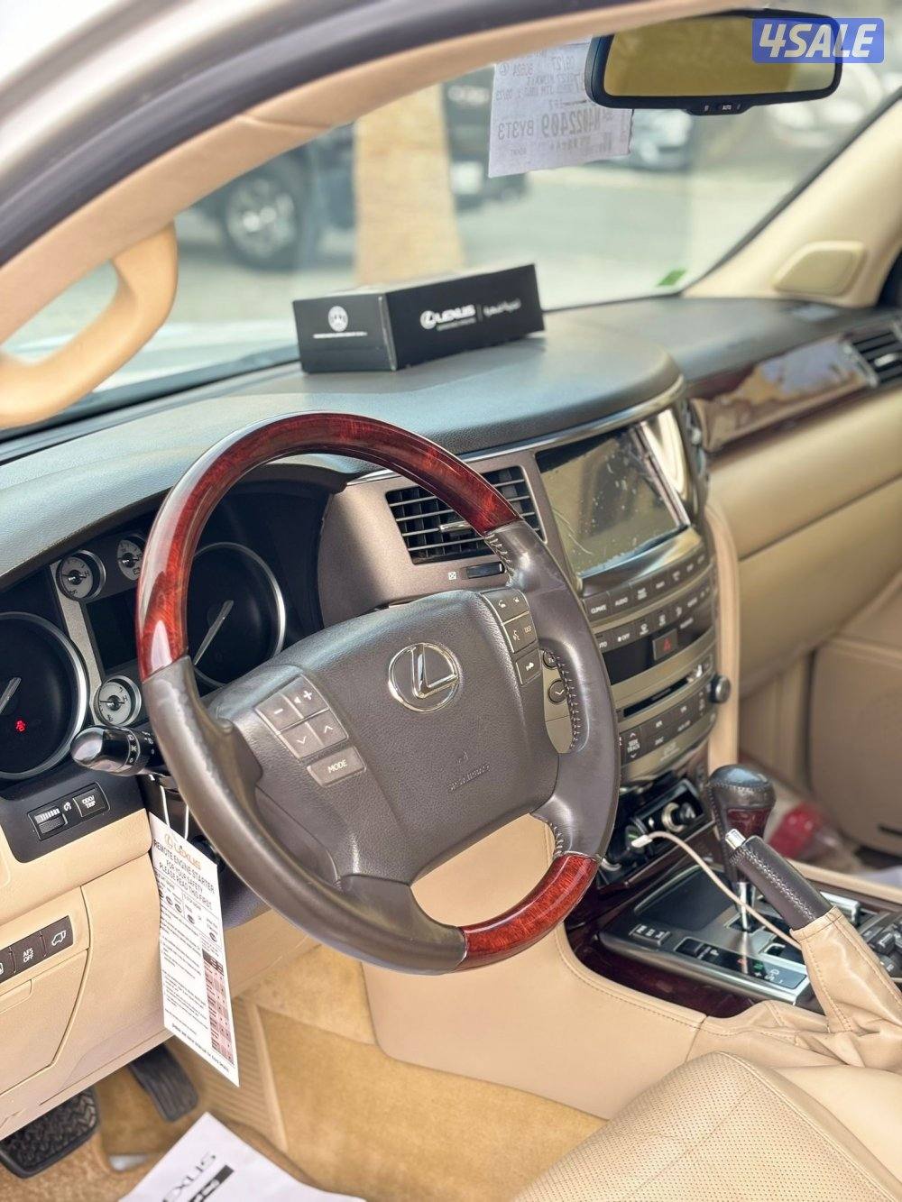 جيب لكزس بحالة الوكاله5