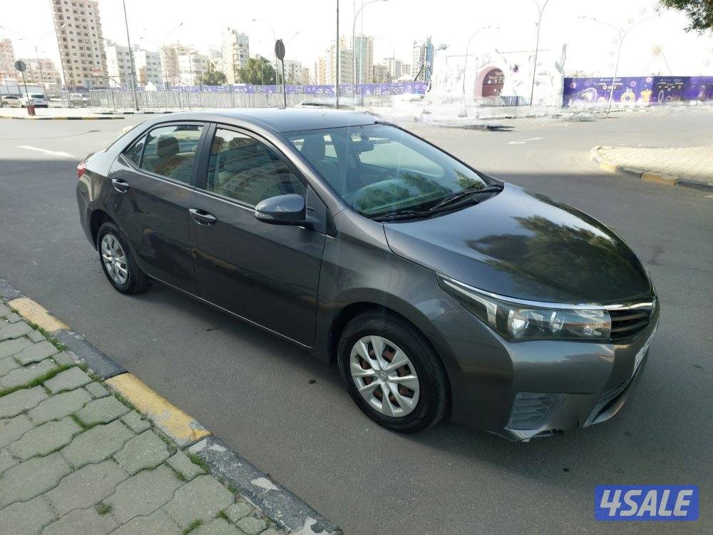 للبيع تويوتا كورلا موديل 2016 ماشي 150 الف سيارة بحالة ممتازة2