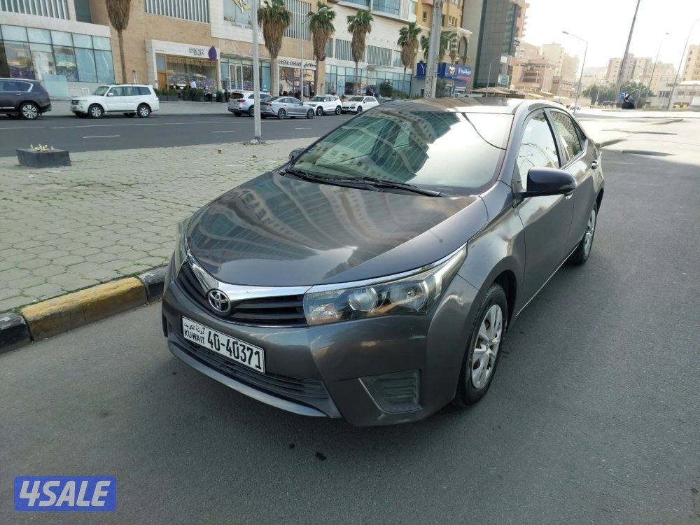 للبيع تويوتا كورلا موديل 2016 ماشي 150 الف سيارة بحالة ممتازة4