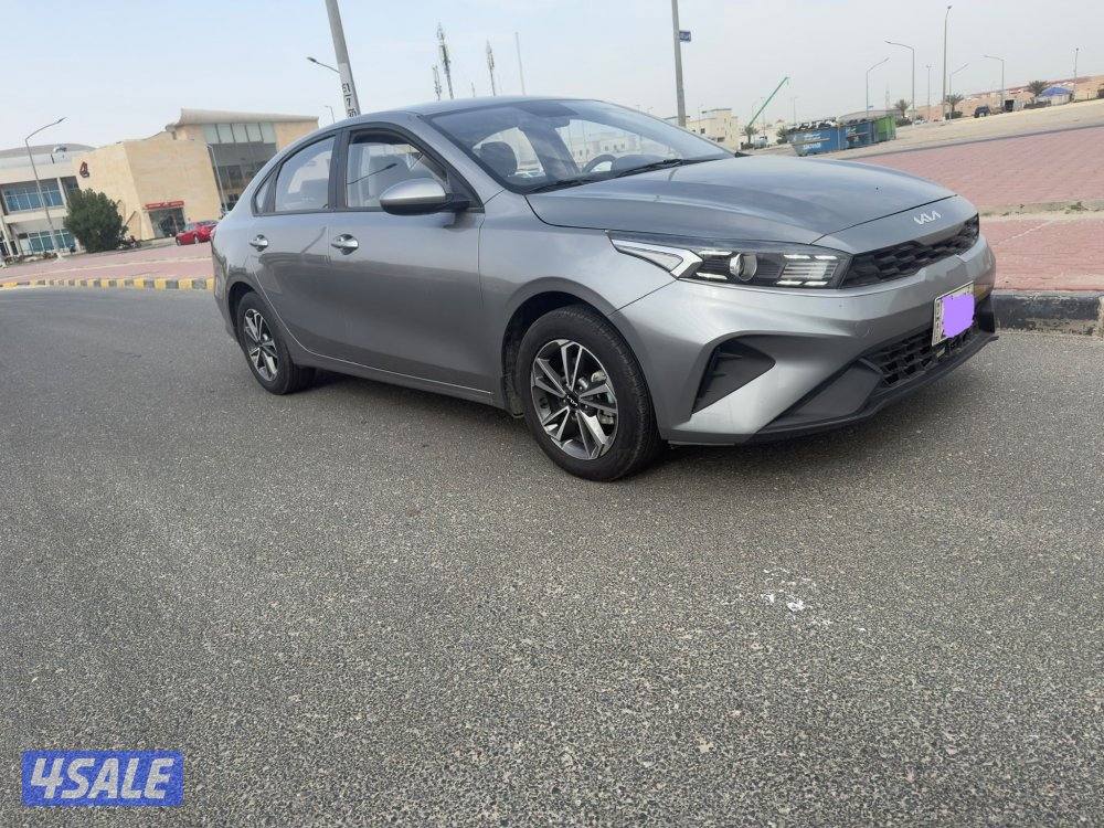 سيراتو موديل 2023 بحاله ممتازه. ماكينه 1600 سي سي.3