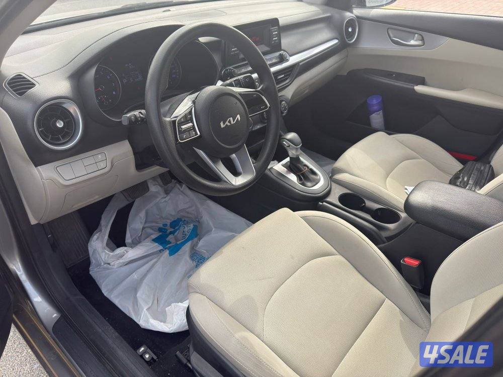 سيراتو موديل 2023 بحاله ممتازه. ماكينه 1600 سي سي.4