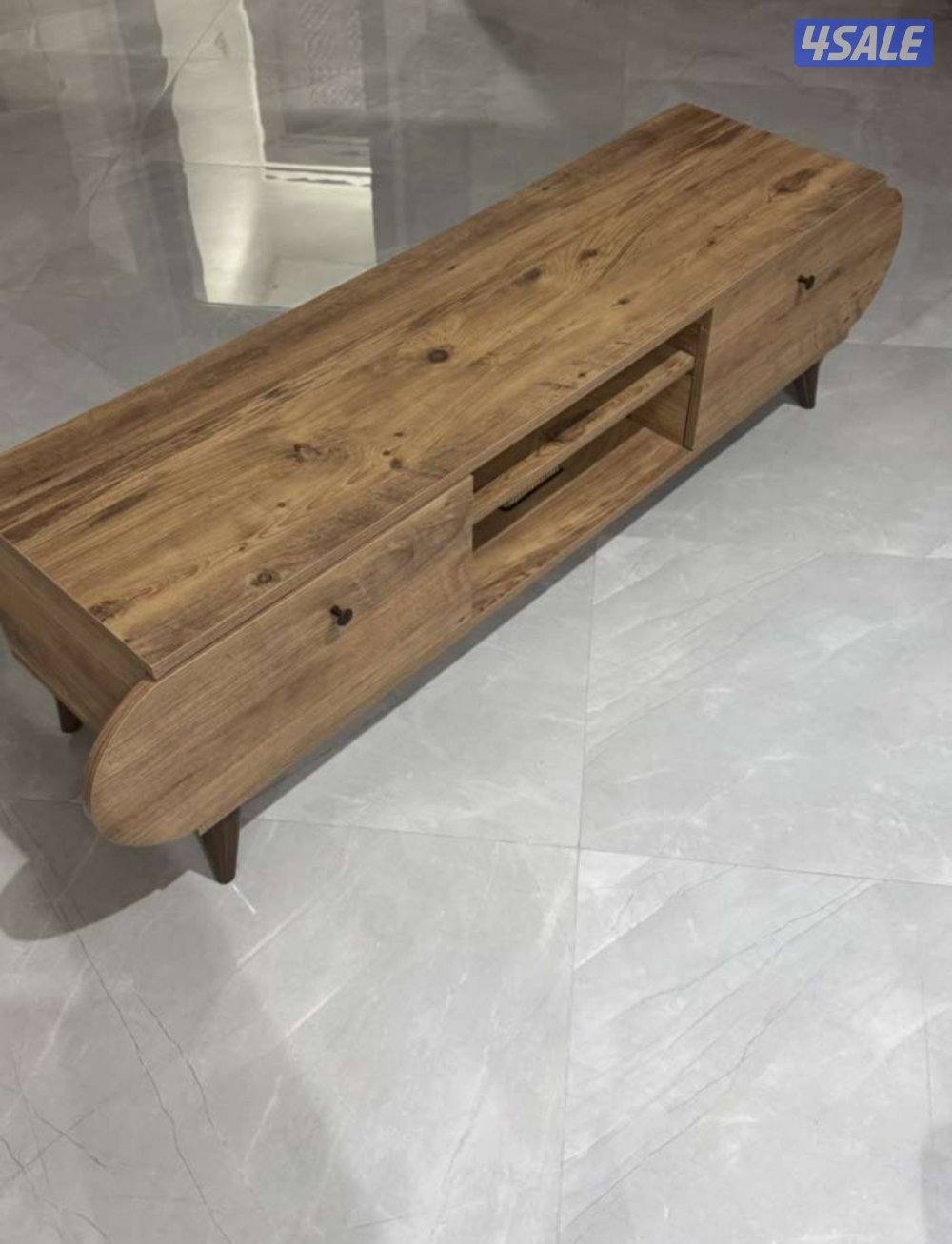 طاوله تلفاز بحاله ممتازه1