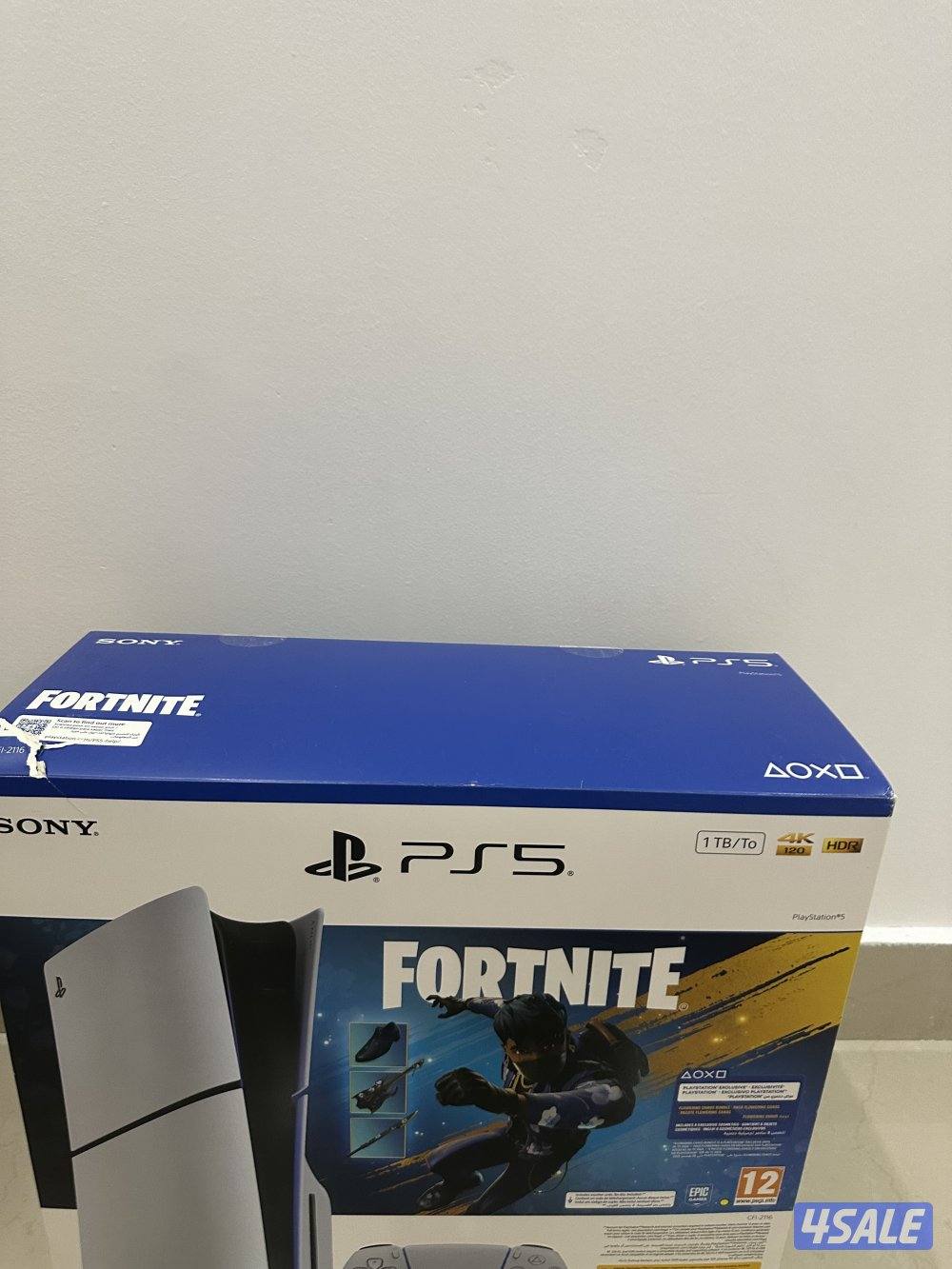 Selling my PlayStation 5 Slim (1TB) in excellent condition.0