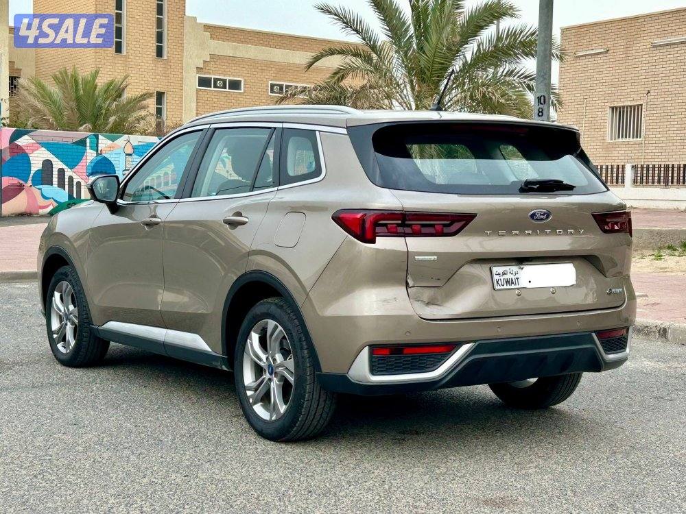 للبيع فورد تيريتورى /20235