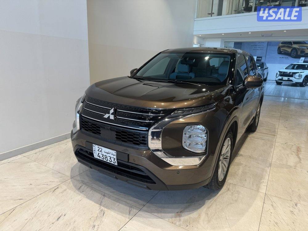 Mitsubishi outlander1