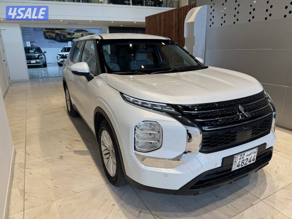 Mitsubishi outlander0